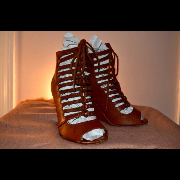 Cognac Lace-up Wedges w/ Pyramid Stud Detailing - Picture 3 of 8